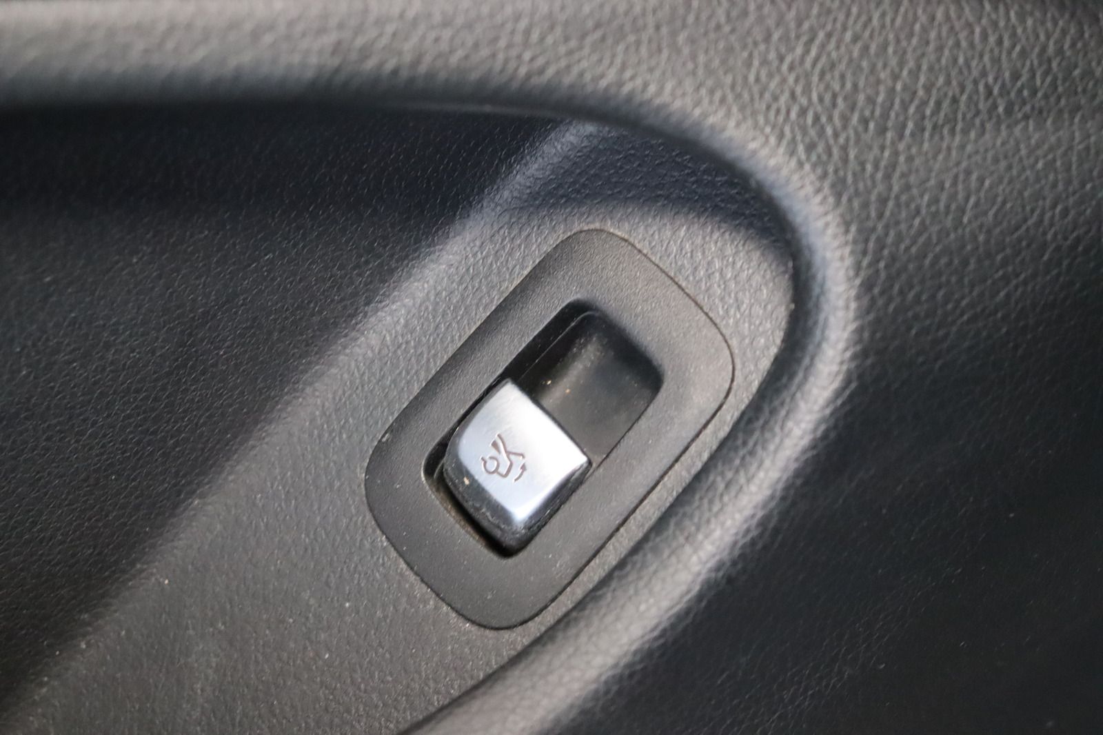 Fahrzeugabbildung Mercedes-Benz C 63 AMG * LED * Airmatic * Memory