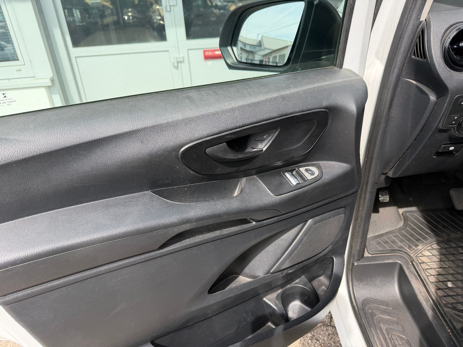Fahrzeugabbildung Mercedes-Benz Vito Kasten 119 CDI PRO lang /AUTOMATIK/CARPLAY/