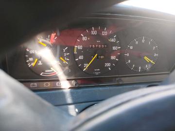 صورة 6 لـ 1983 Mercedes-BENZ C 220