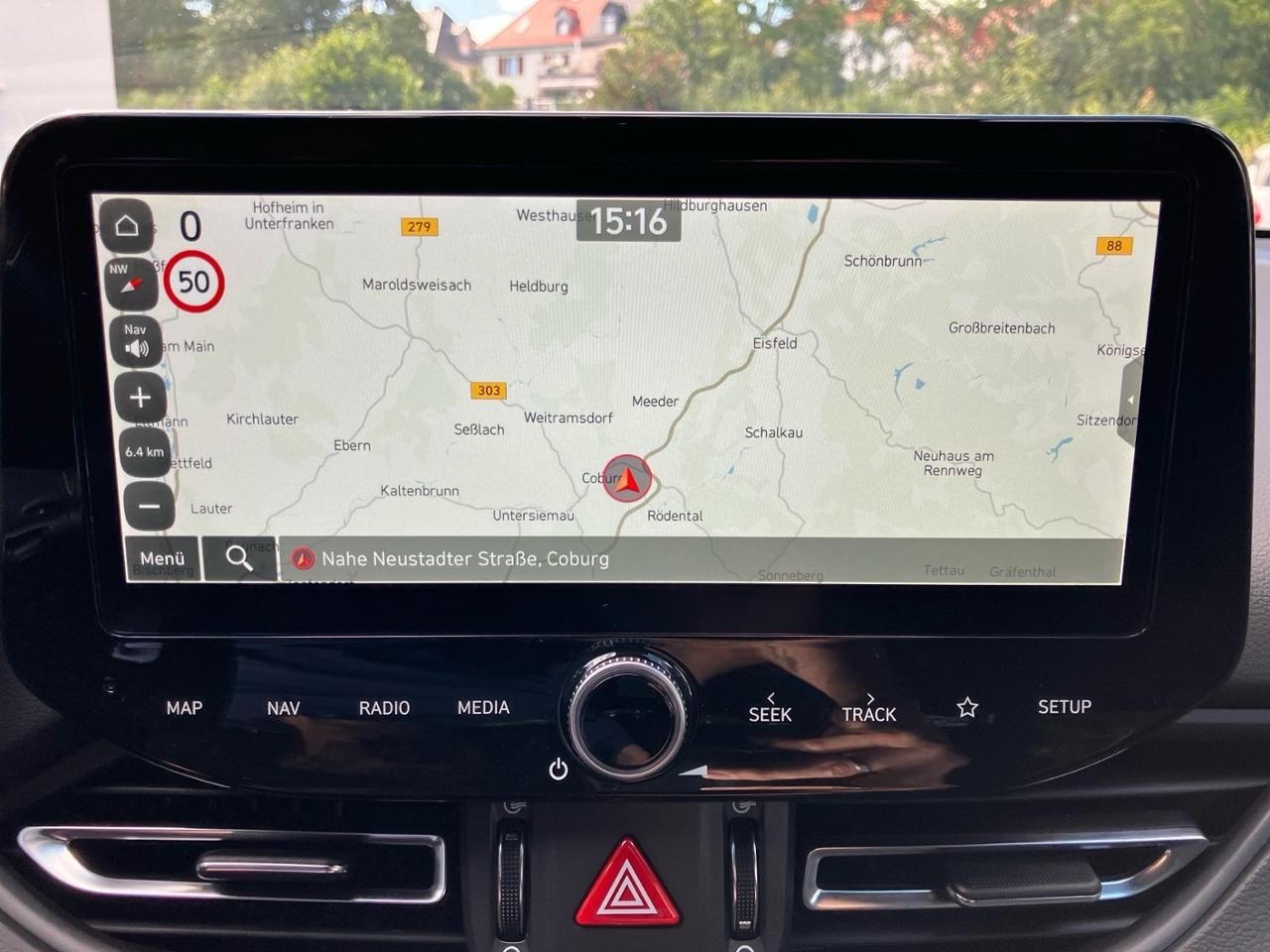Fahrzeugabbildung Hyundai i30 DCT ADVANTAGE LED*NAVI*2Z-KLIMA*CARPL*KEYLES