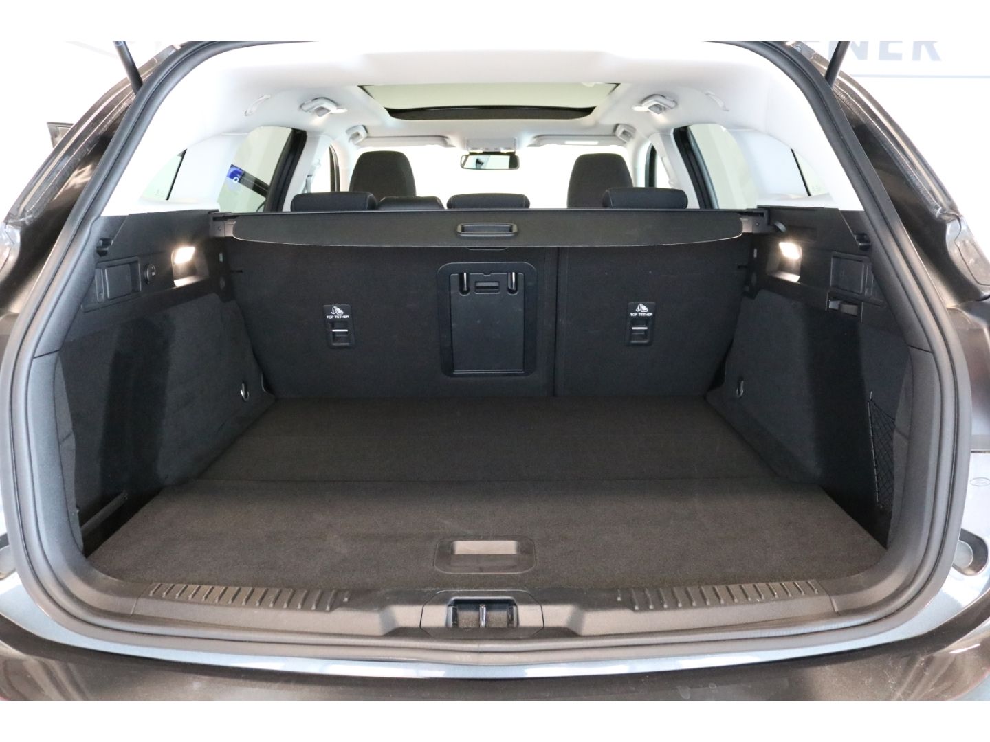 Fahrzeugabbildung Ford Focus Turnier Active X 1.0 EcoBoost Mild-Hybrid