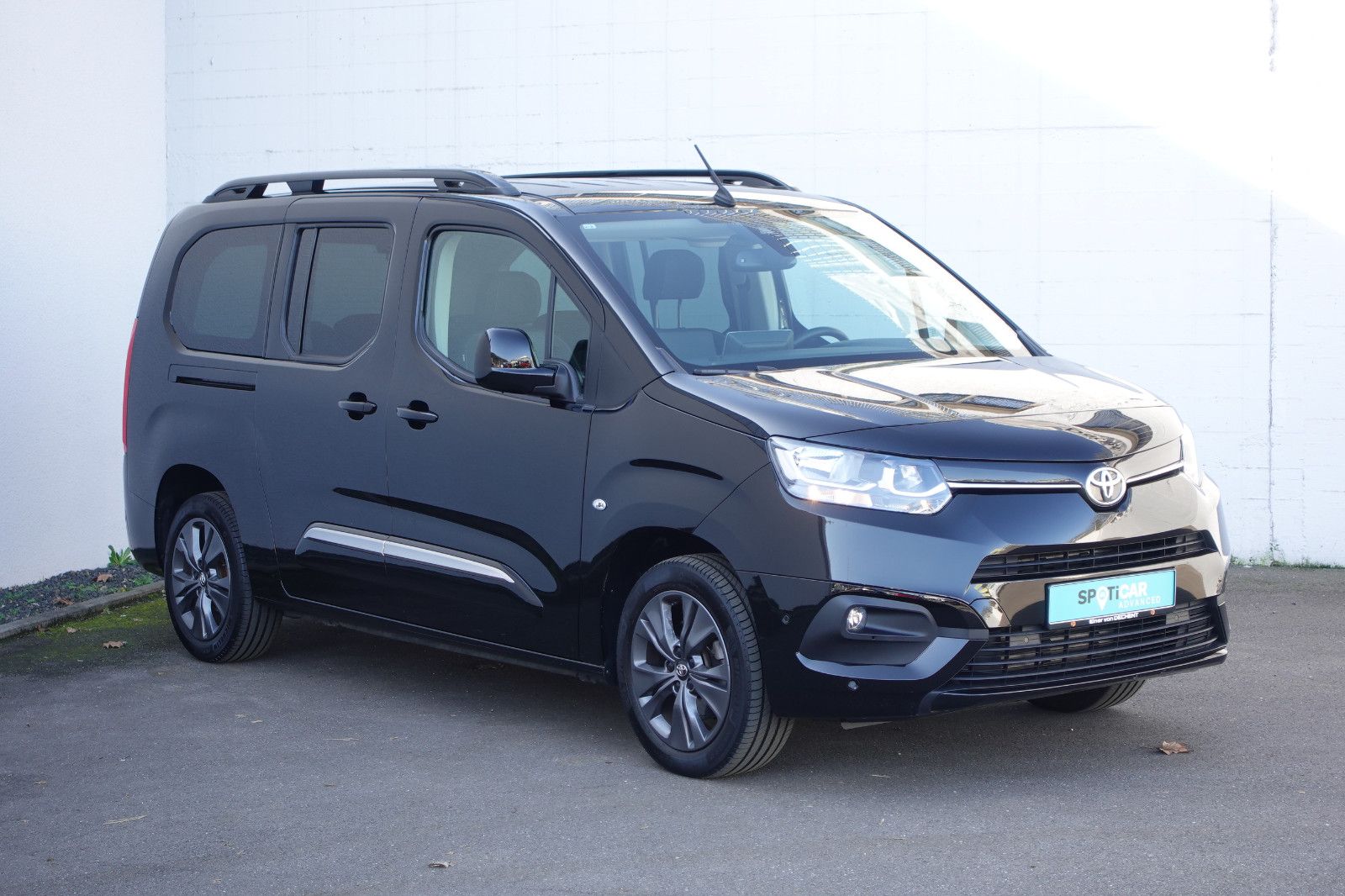 Fahrzeugabbildung Toyota Proace City Verso L2 Executive 1.2T,Navi,Kamera