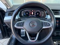 Volkswagen Passat Var. 2.0 TSI DSG 4M R-Line STDHZ PANO AHK bei Autohaus Landmann & Maier OHG