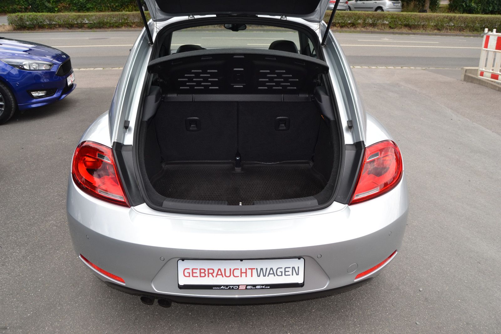 Fahrzeugabbildung Volkswagen Beetle Sport*Klima*Leder*Panoramadach*