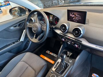 Audi Q2 *1.HAND*19%MWST*TEMPO*NAVI*PDC*KAM*LED*