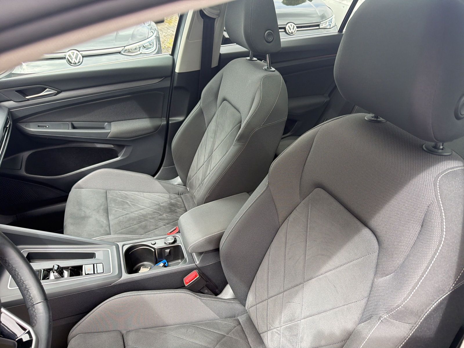 Golf Variant Style eTSI DSG Navi PANO Matrix AZV