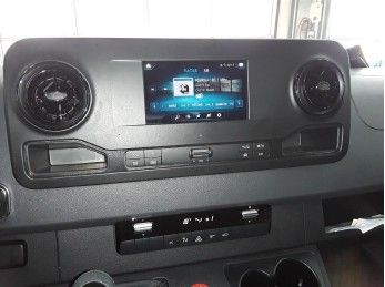 Fahrzeugabbildung Mercedes-Benz Sprinter 317 Koffer LBW 4.325 3 Sitze Navi Klima