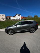Kia Sorento 2.2 CRDi AWD MASTERPIECE Automatik M... - graue Kia Sorento