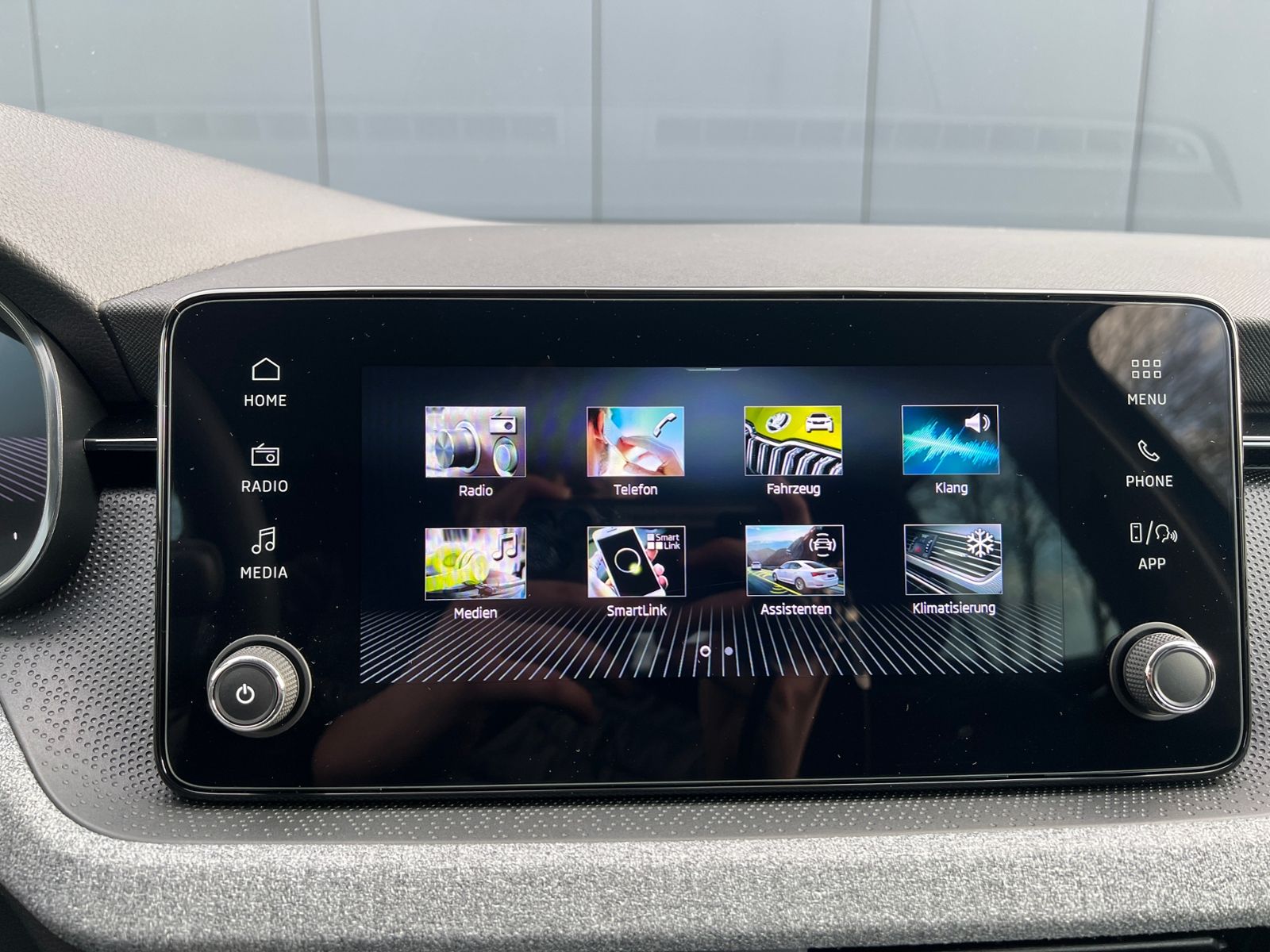 Fahrzeugabbildung SKODA Kamiq Selection 1.0 TSI DSG *Vorb. AHK, LED, ACC