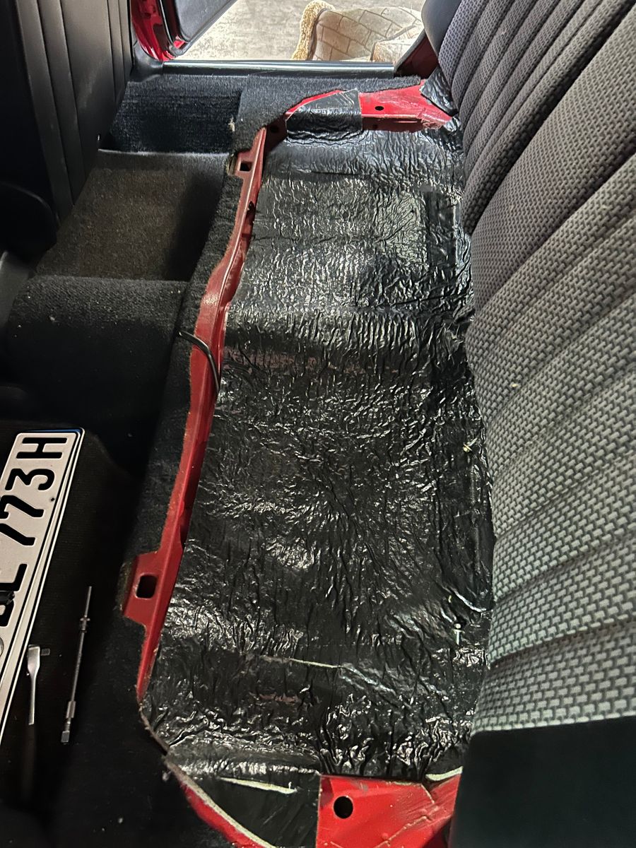 Fahrzeugabbildung Mercedes-Benz W123, orig. 105tkm, Klima, 5-Gang, Scheckheft