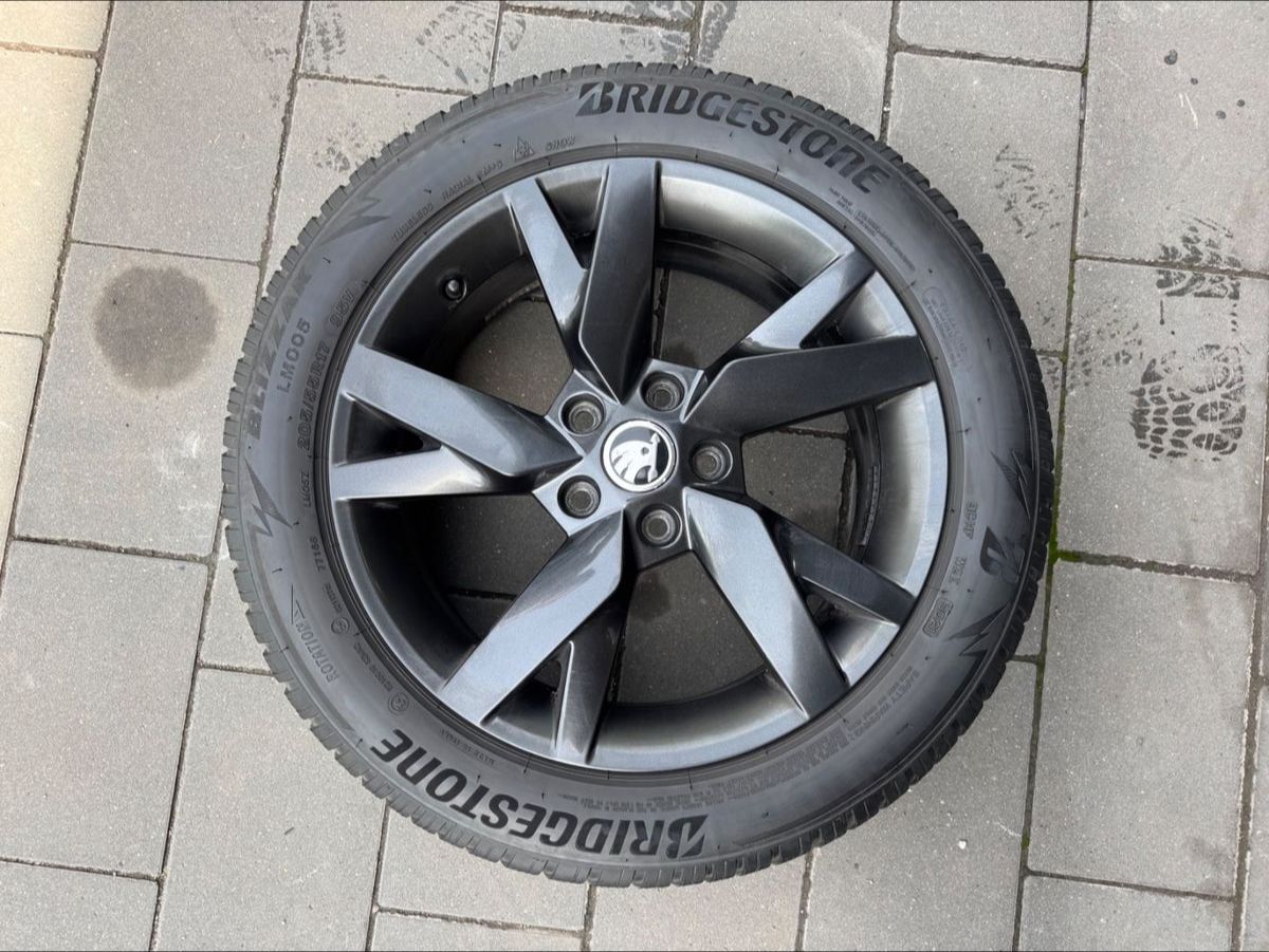 Skoda Octavia Combi RS 4x4 *STHZ/AHK/HEAD-UP* foto 8