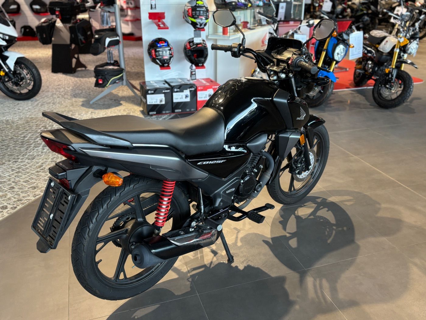 Fahrzeugabbildung Honda CBF 125