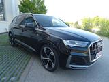 Audi Q7 55 TFSI quattro S line Sport Plus 7-Sitzer - Audi Q7: Sport