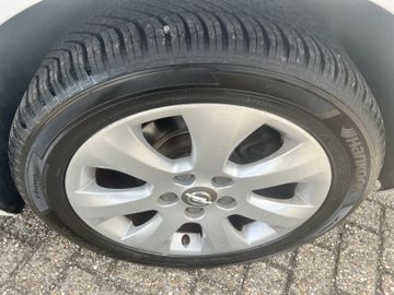 Opel Insignia - 11