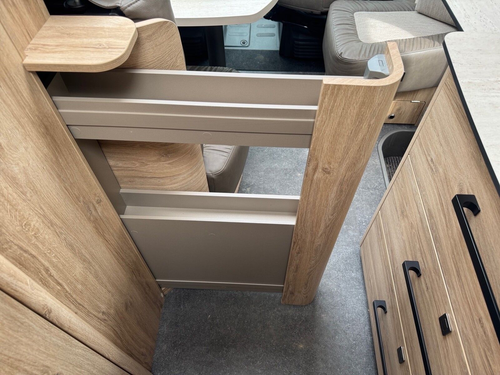 Fahrzeugabbildung Eura Mobil Profila T PT 660 EB Mondial Plus 180PS Dachklima