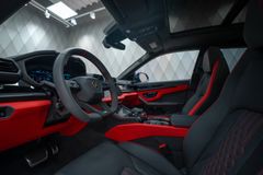 Urus 4.0 V8 PHEV SE 2025 GREY/BLACK RED