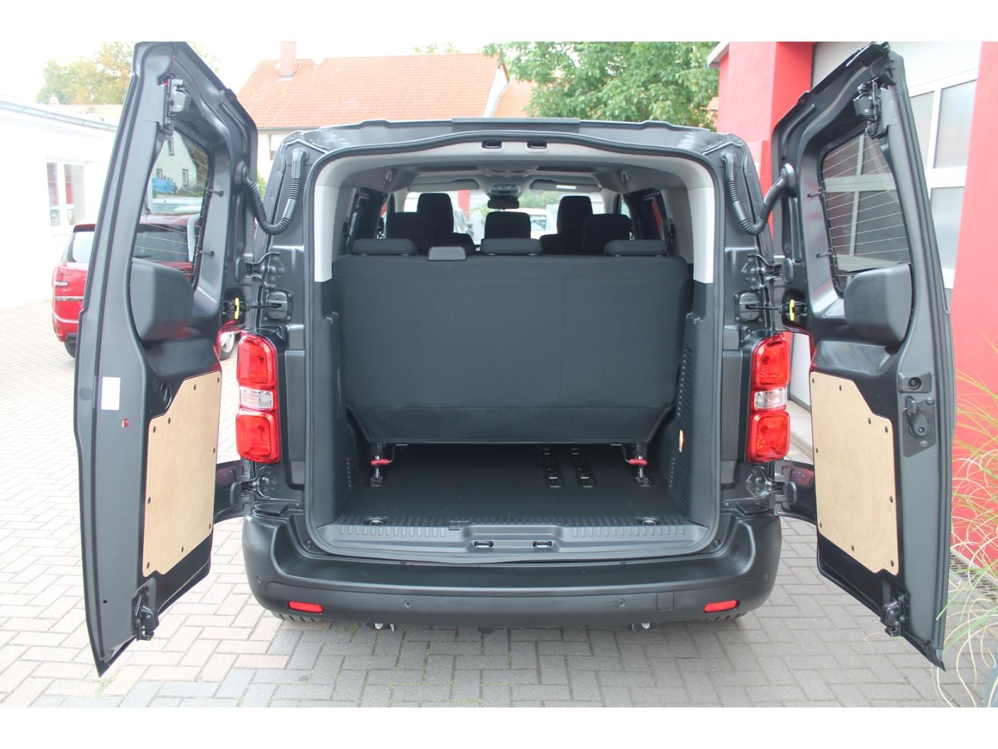 Citroën Jumpy Kombi M L2 AHK Navi Kamera Klima-Paket DAB