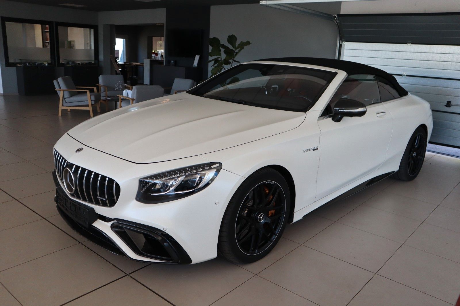 MERCEDES-BENZ S 63 AMG S Cabriolet/Swaroski/Leder/V8 Bi