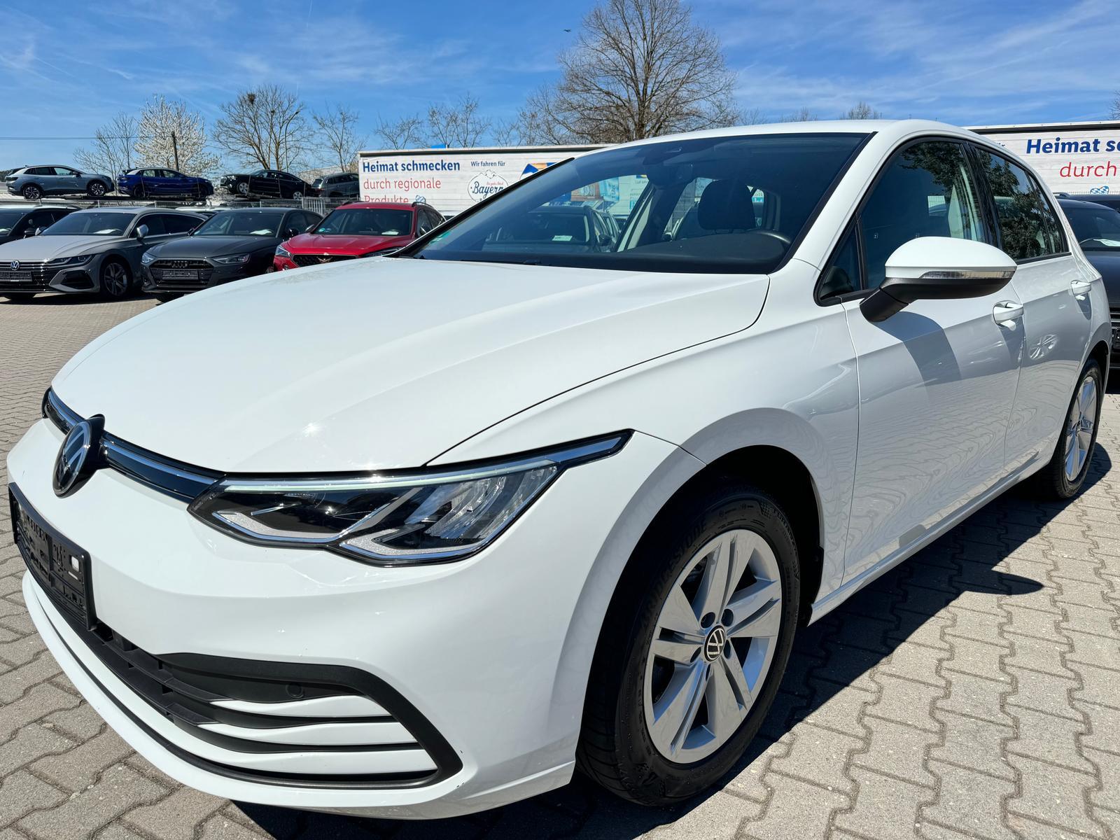 Volkswagen Golf Lim 1.0 TSI Life Navi PDC Alu
