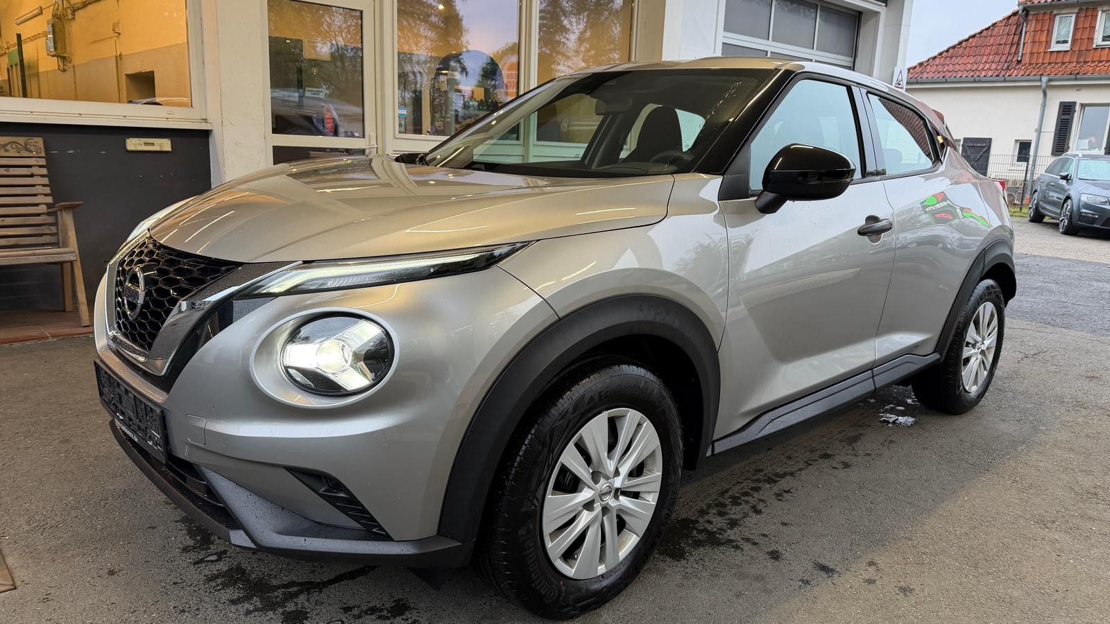 NISSAN Juke