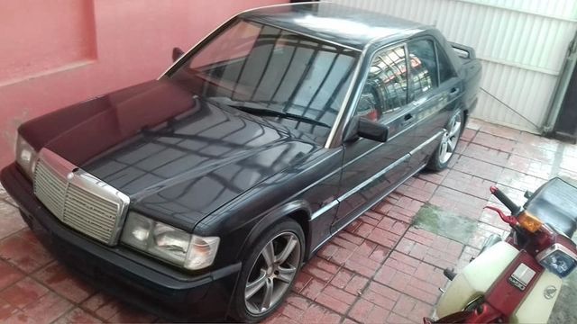 Mercedes-Benz 190 E 2.5-16