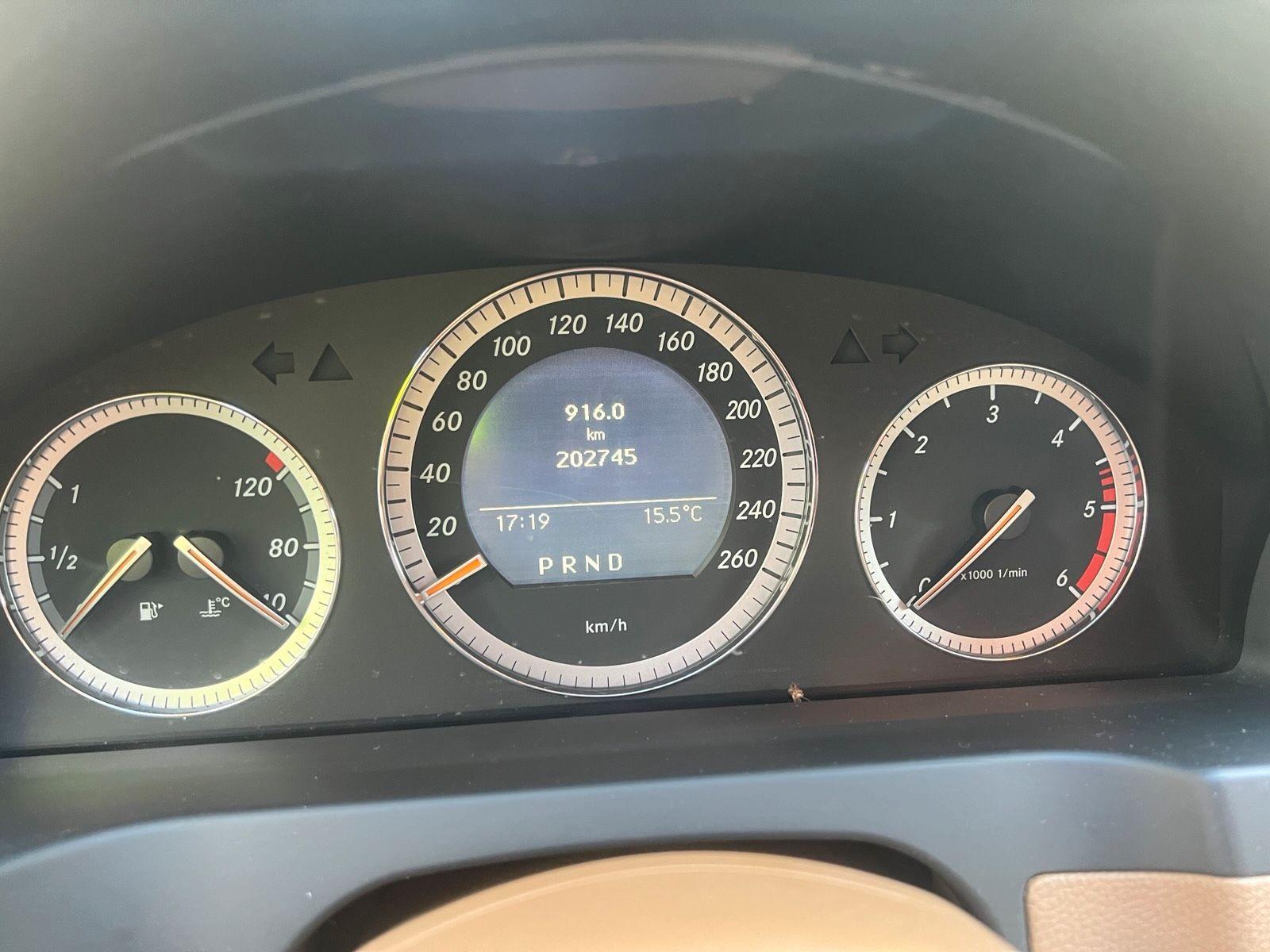 Mercedes-Benz C220 2008 — photo 12