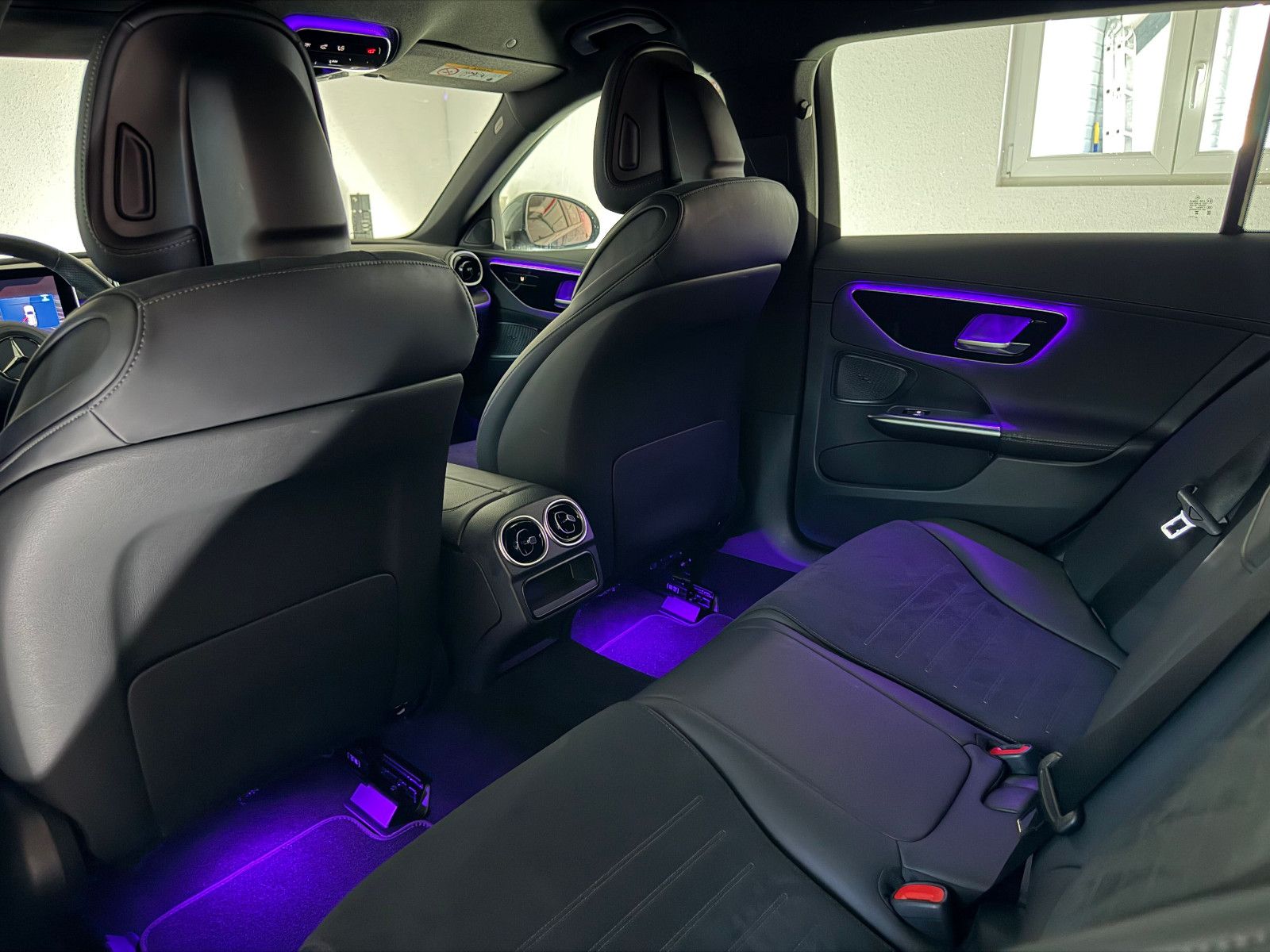 Fahrzeugabbildung Mercedes-Benz C 300 T d AMG-LINE/AMBI+/DAB/LED/DISTRONIC+