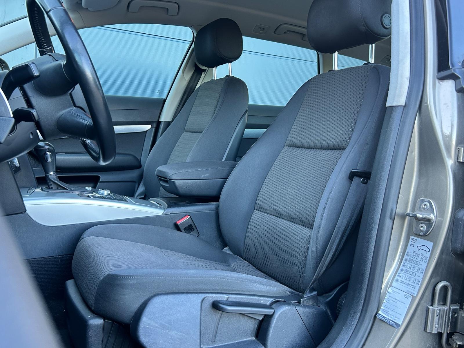 Audi A6 2011 — photo 6