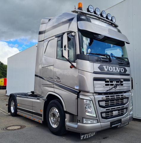 Volvo FH 500 ACC Standklima 2x Tank Show-Truck