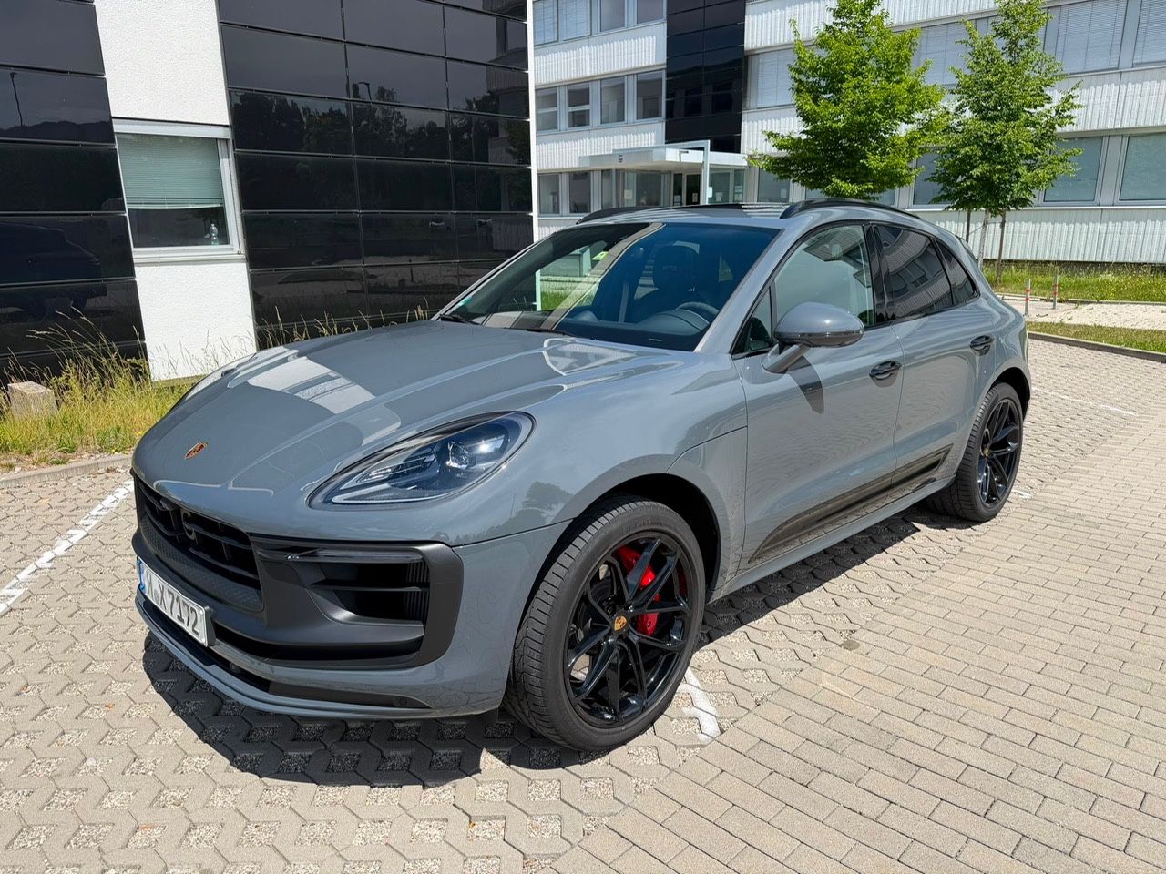 Porsche Macan GTS Abgassport Panorama approved 7/28 foto 4