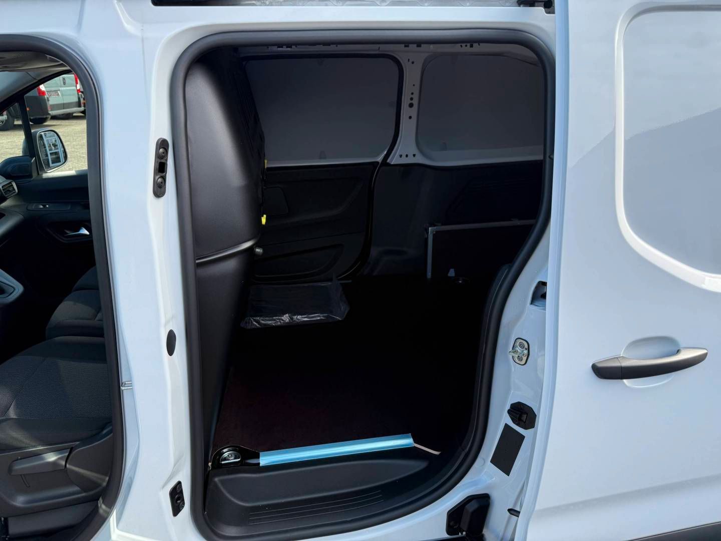 Fahrzeugabbildung Fiat Doblo XL KAWA100 MT6
