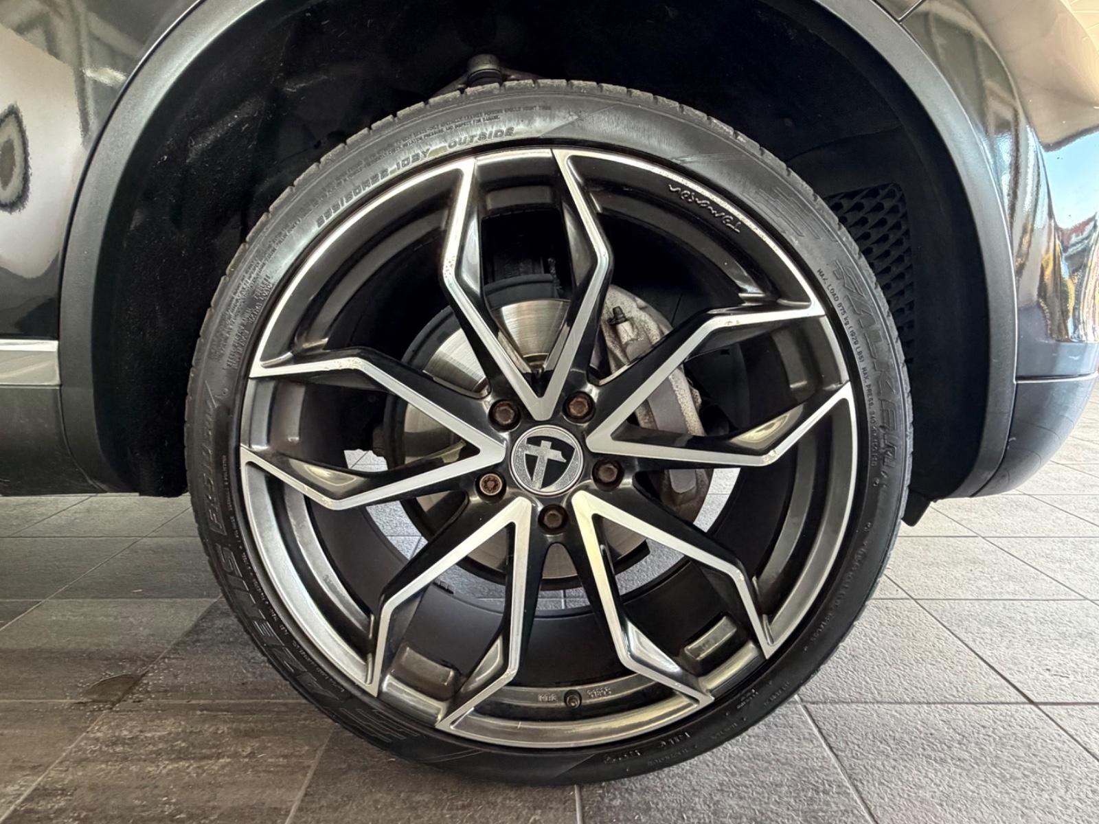 VOLKSWAGEN TOUAREG V6 TDI 3.0 204ch 4MOTION - CUIR - GPS RNS 850 - XÉNON - SIÈGES CHAUFFANTS - ATTELAGE 3,5T