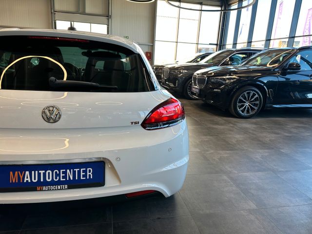 Volkswagen Scirocco 1.4 TSI *BiXenon*Navi*Sitzh*PDC*