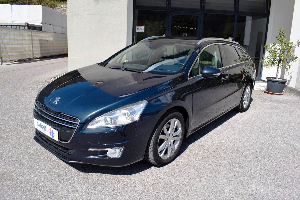Peugeot 508 2011 — interior