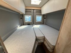 Clever Runner 636*Artense grau* Markise*AHK*Kamera