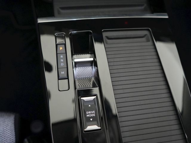 Astra L ST BUSINESS ELEGANCE AT+LED LICHT+NAVI+R