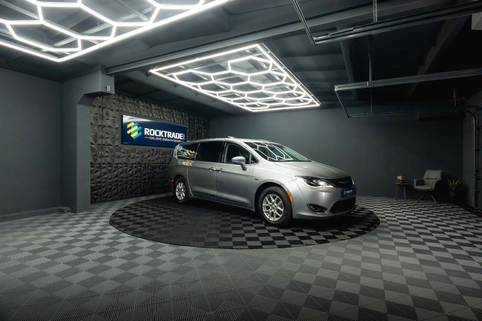 Fahrzeugabbildung Chrysler Pacifica 3.6 V6 Touring L *7 Sitze*LED*Kamera*