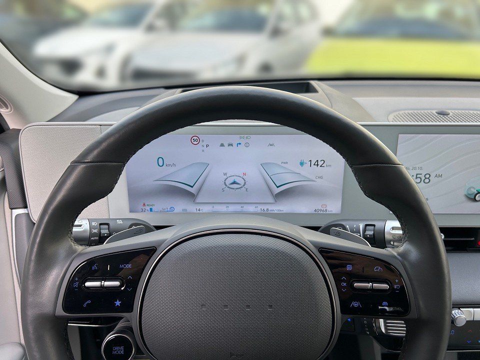 Fahrzeugabbildung Hyundai IONIQ 5 4WD 72kWh UNIQ VOLL SOLARDACH+RELAX+20A