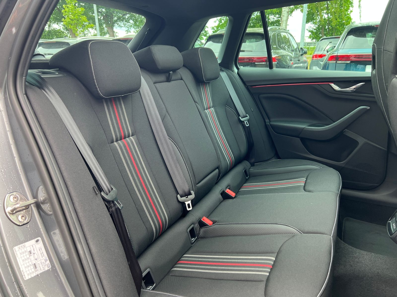 Fahrzeugabbildung SKODA Kamiq Monte Carlo 1.0 TSI DSG *Matrix-LED, ACC,