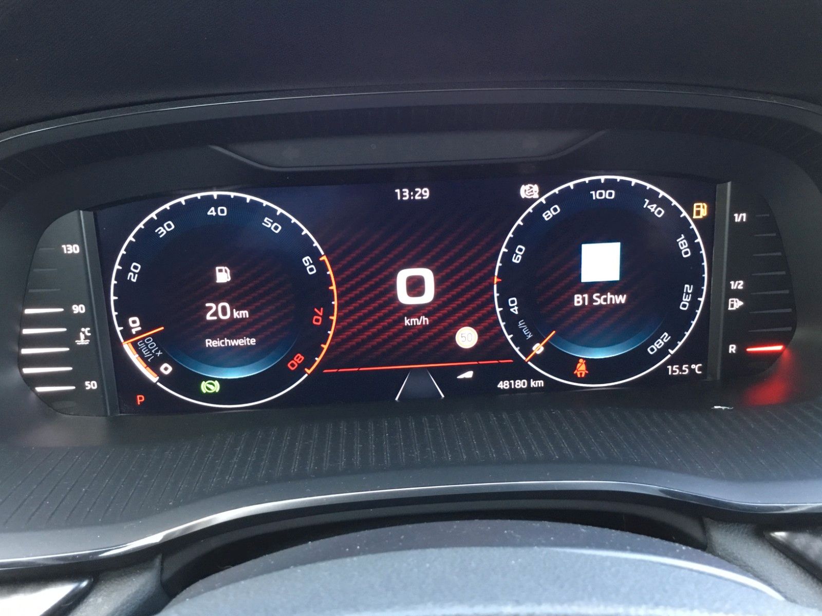 Fahrzeugabbildung SKODA Octavia Combi RS 2.0 TSI DSG+AHK+Head up+Matrix