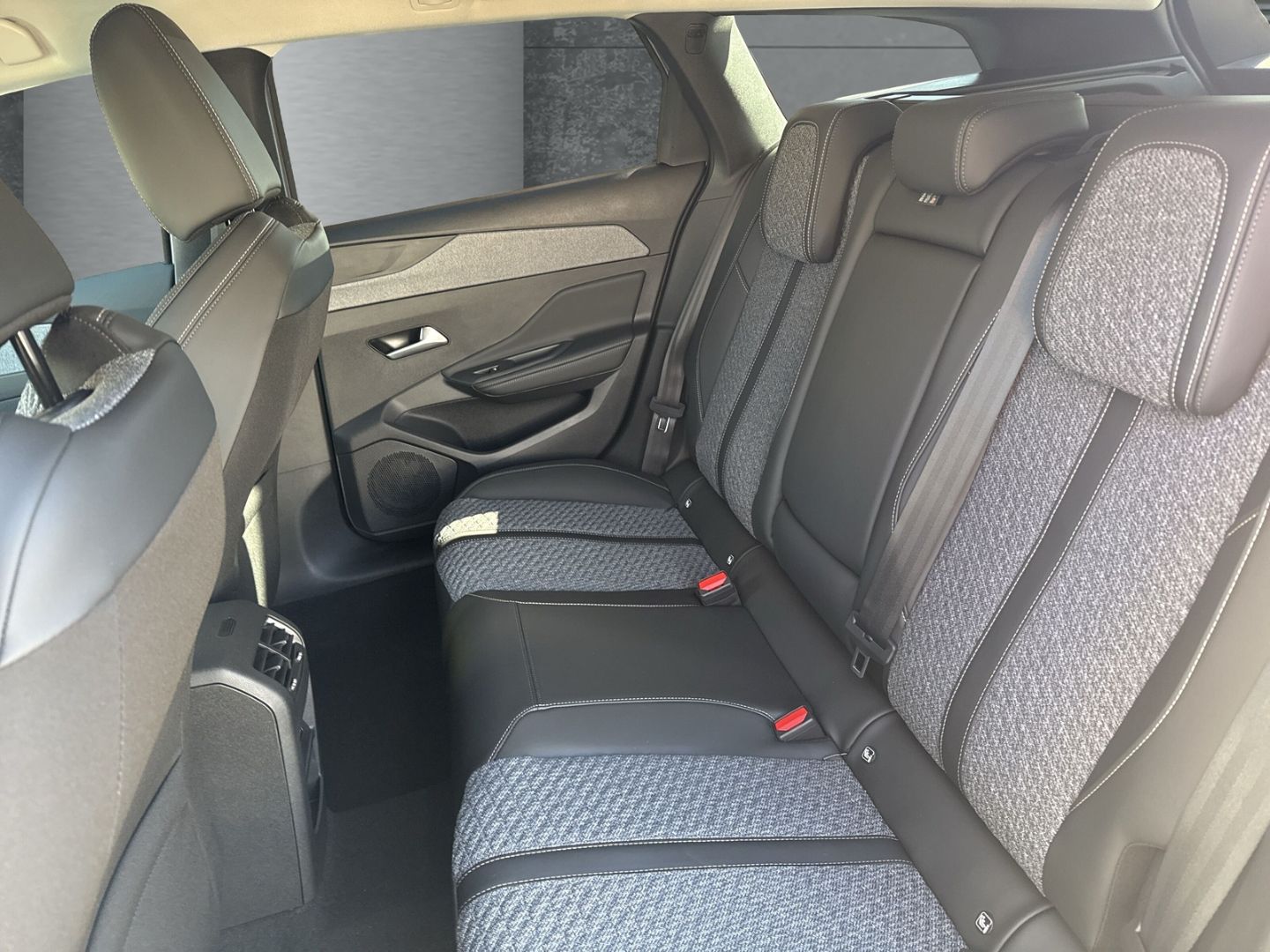 Peugeot 308 - Bild 9