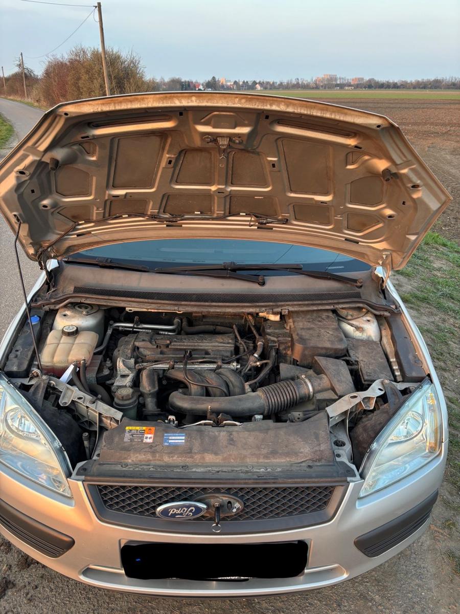 Ford Focus 2005 — photo 5