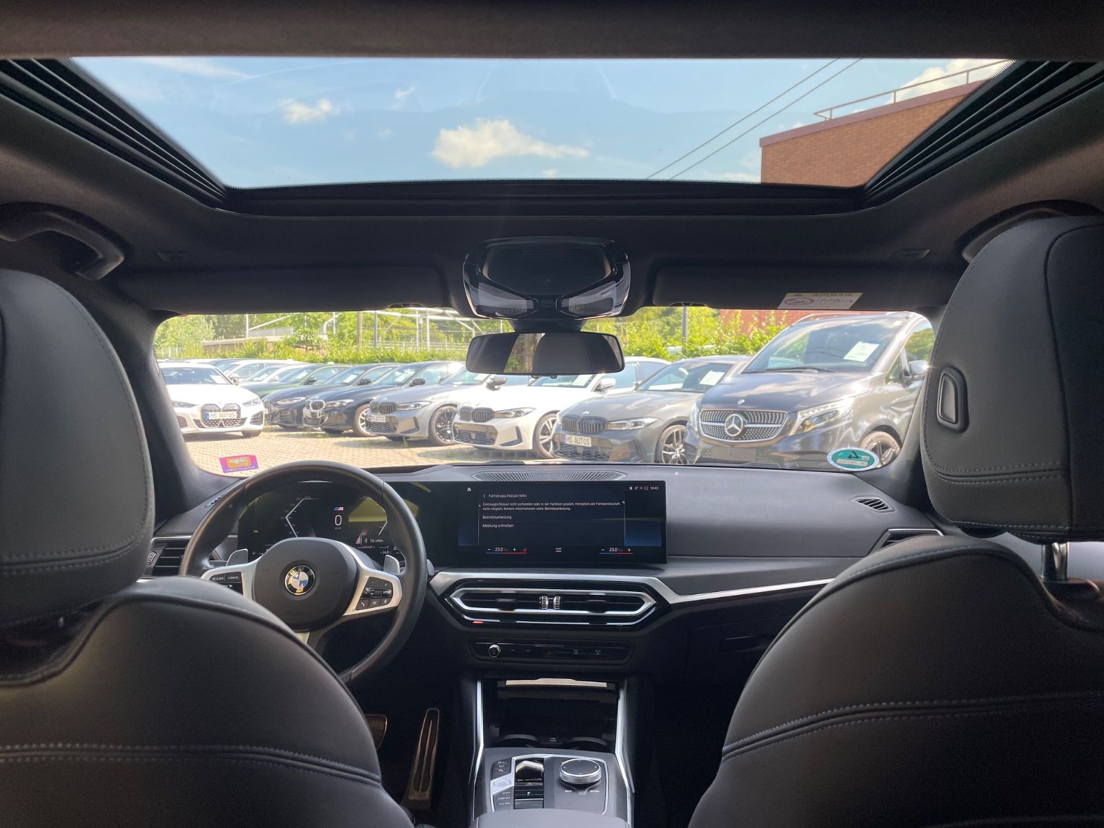 BMW 330 d xDrive M Sport Glasdach Head Up 360°Kamera foto 23
