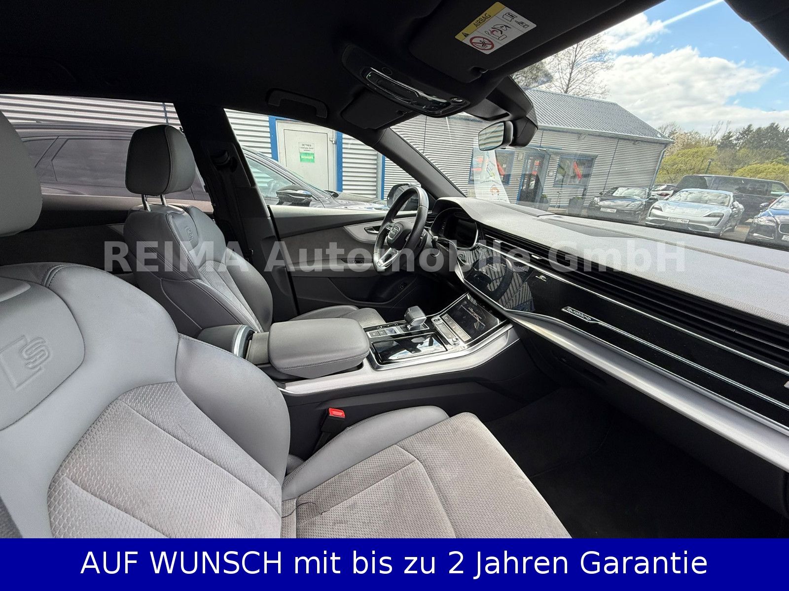 Fahrzeugabbildung Audi Q8 55 TFSI e quattro S-Line, HUD, ACC, AHK