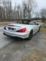 Mercedes-Benz SL 63 AMG - silberne Mercedes-Benz SL 63 AMG