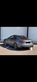 Audi RS5 FULL OPTION - graue Audi RS5