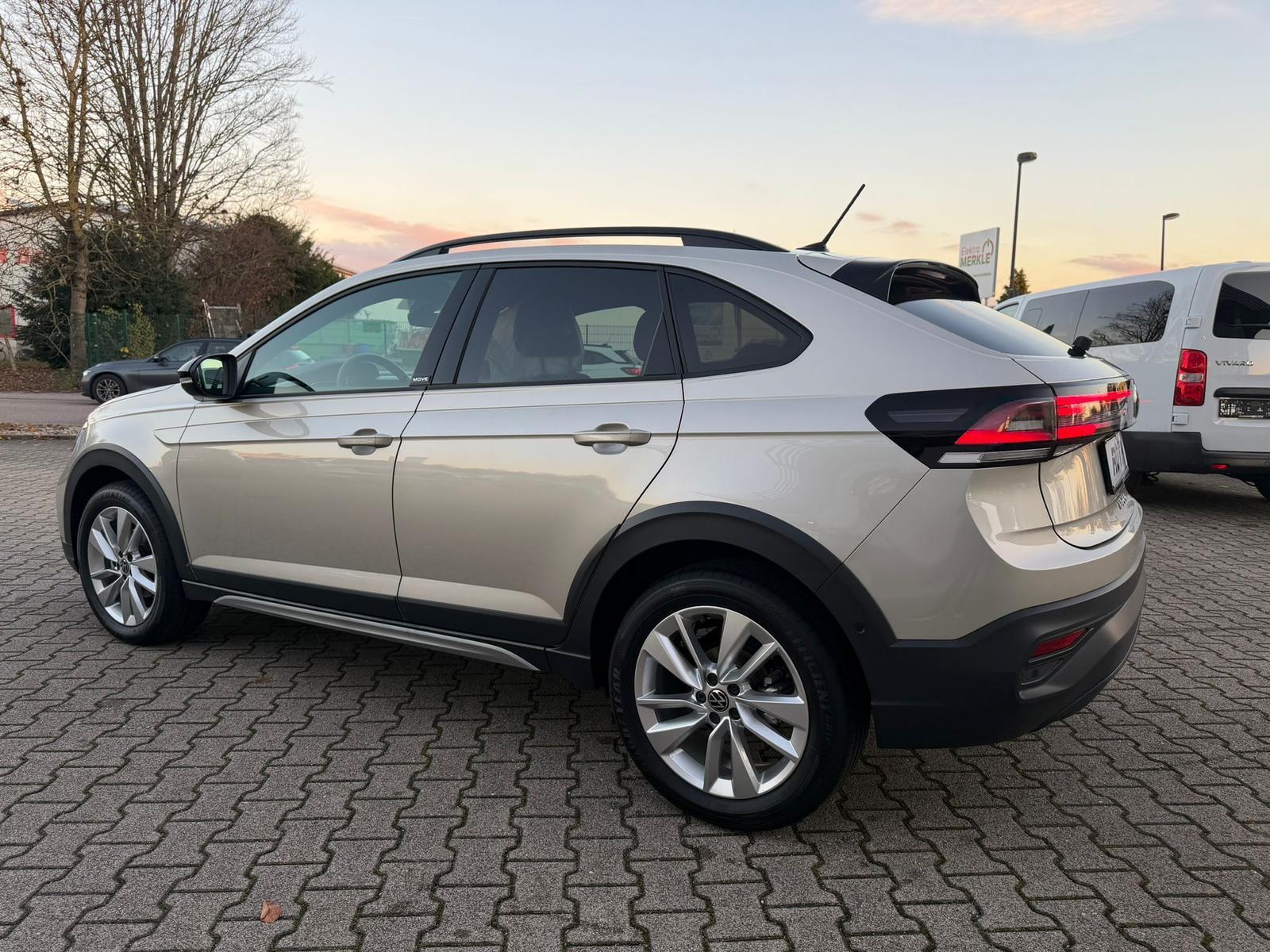 Volkswagen Taigo 1.0 TSI DSG Move *Matrix*Kamera*ACC*DAB*