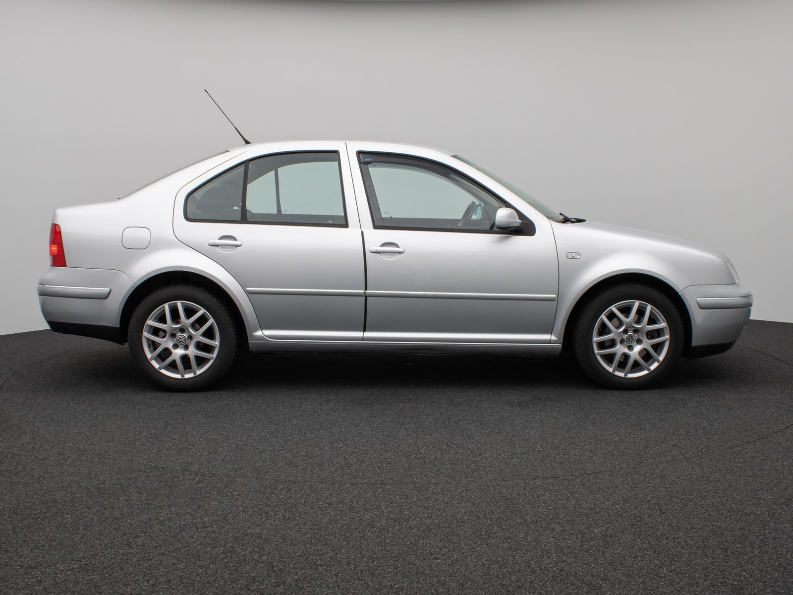 Fahrzeugabbildung Volkswagen Bora 1.6 Automat Special Lim. Klimaautomatik AHK