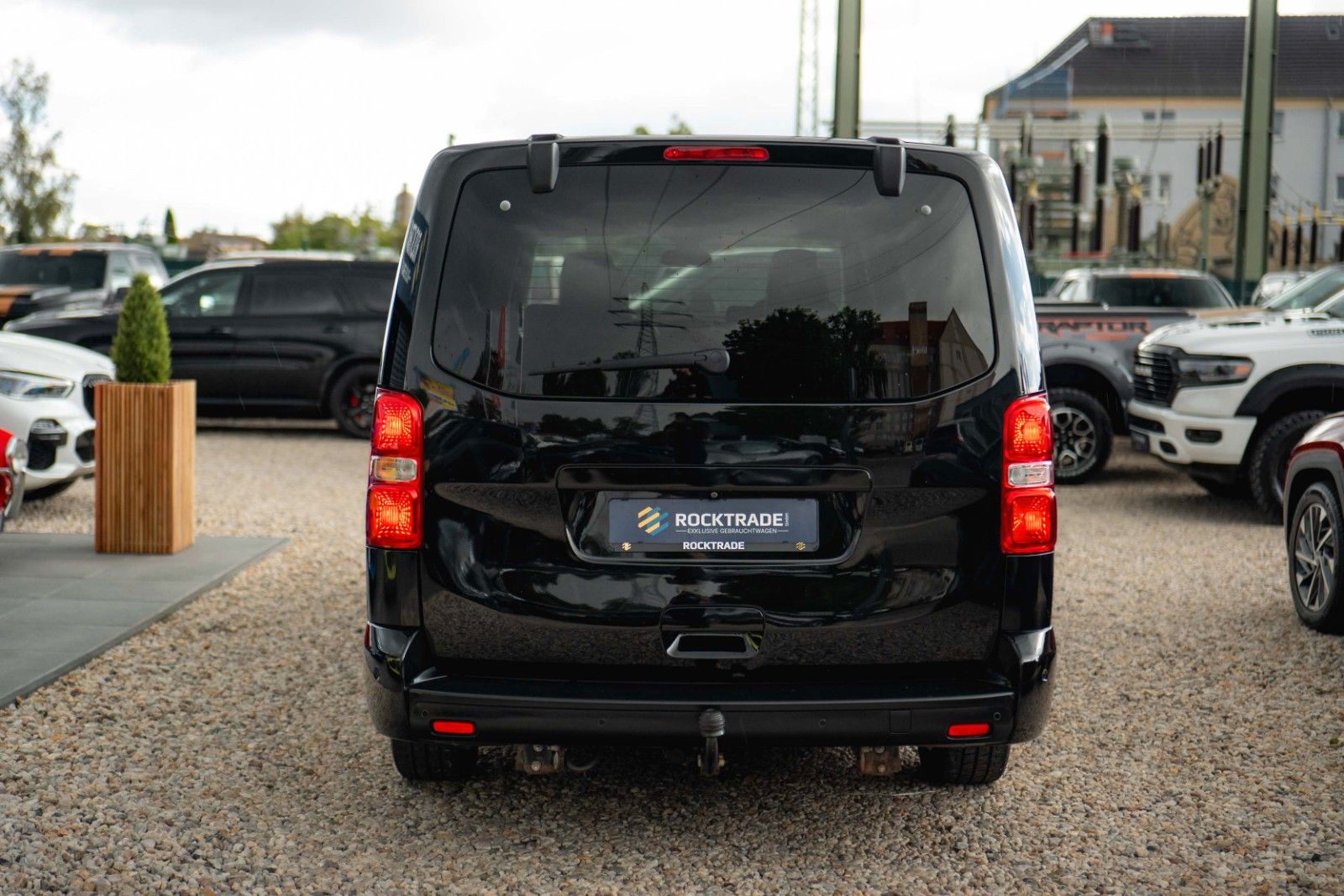 Fahrzeugabbildung Opel Zafira Life Innovation L3 Black Edition *Pano*
