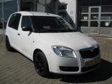 Skoda Roomster 1.2 Plus Edition *Klima+AHK* - weiße Skoda Roomster
